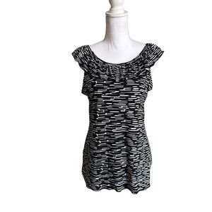 Susan Lawrence Black & White Ruffle Blouse Size Medium